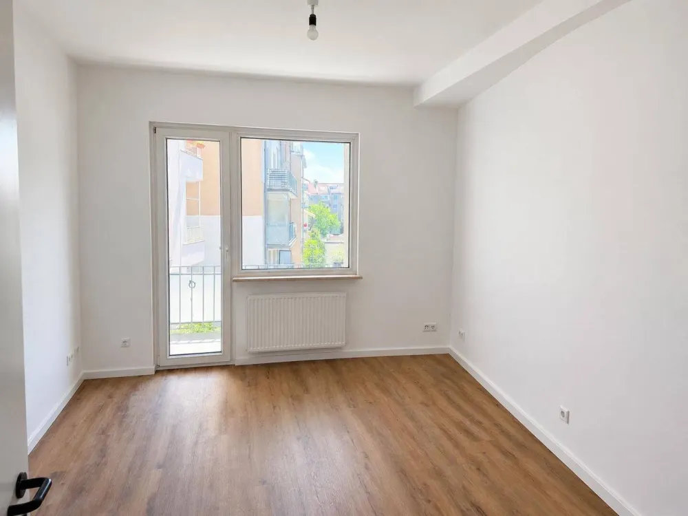 Kernsanierte 2-Zimmer-Wohnung mit Süd Balkon in ruhiger zentraler Lage