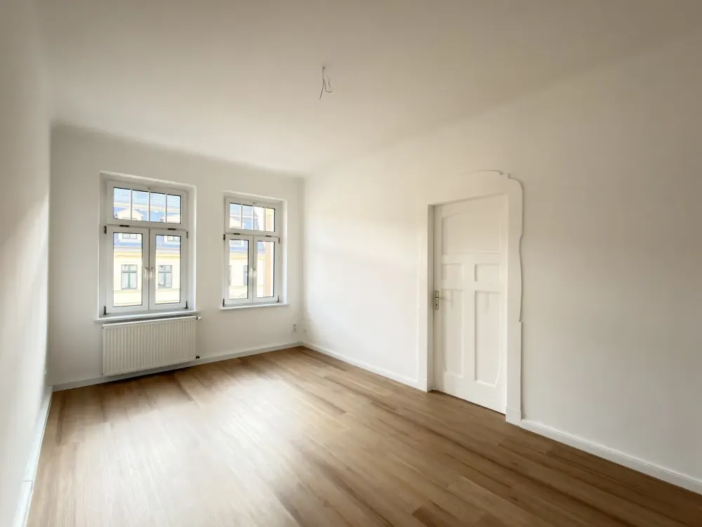 Erstbezug nach Sanierung! Helle 2-Zimmer-Wohnung mit Balkon und moderner Einbauküche