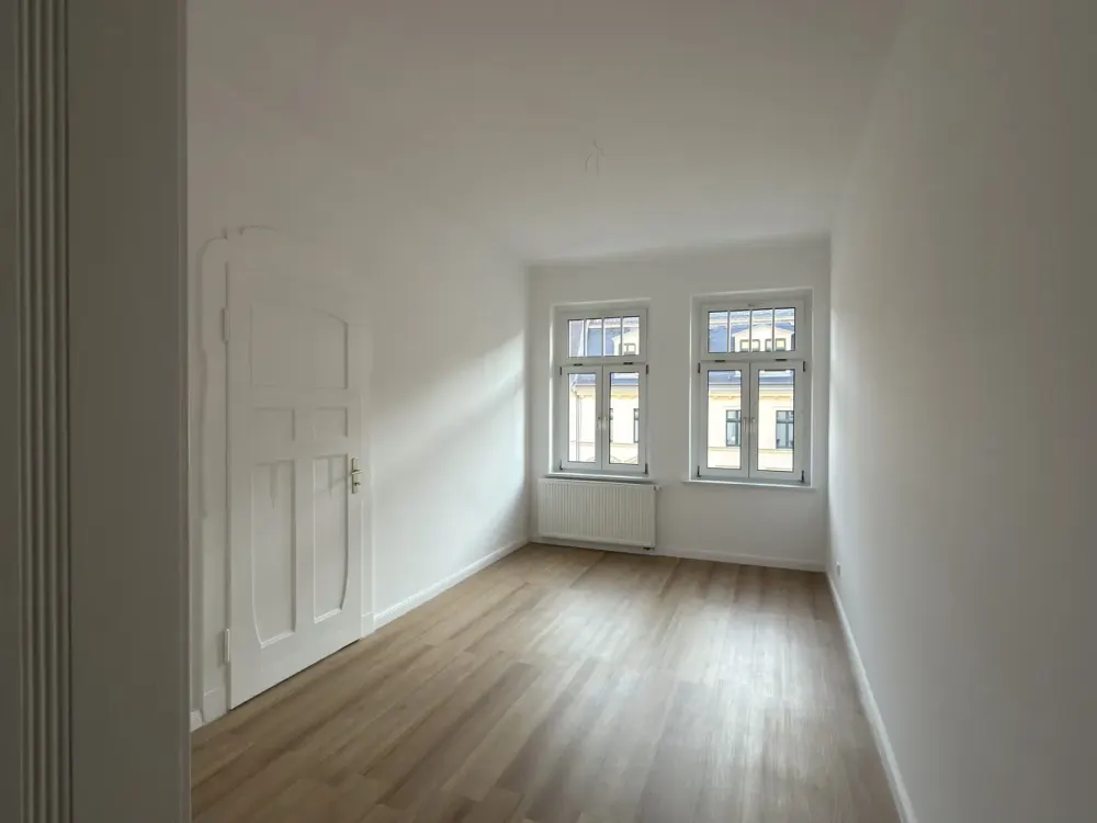 Erstbezug nach Sanierung! Helle 2-Zimmer-Wohnung mit Balkon und moderner Einbauküche