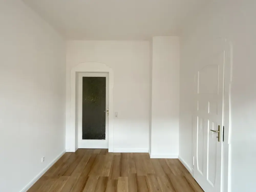 Erstbezug nach Sanierung! Helle 2-Zimmer-Wohnung mit Balkon und moderner Einbauküche