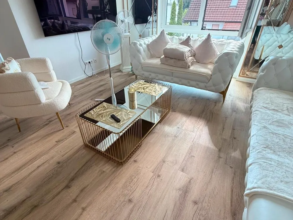 Moderne Neubauwohnung im 1. OG in sehr ruhiger Lage