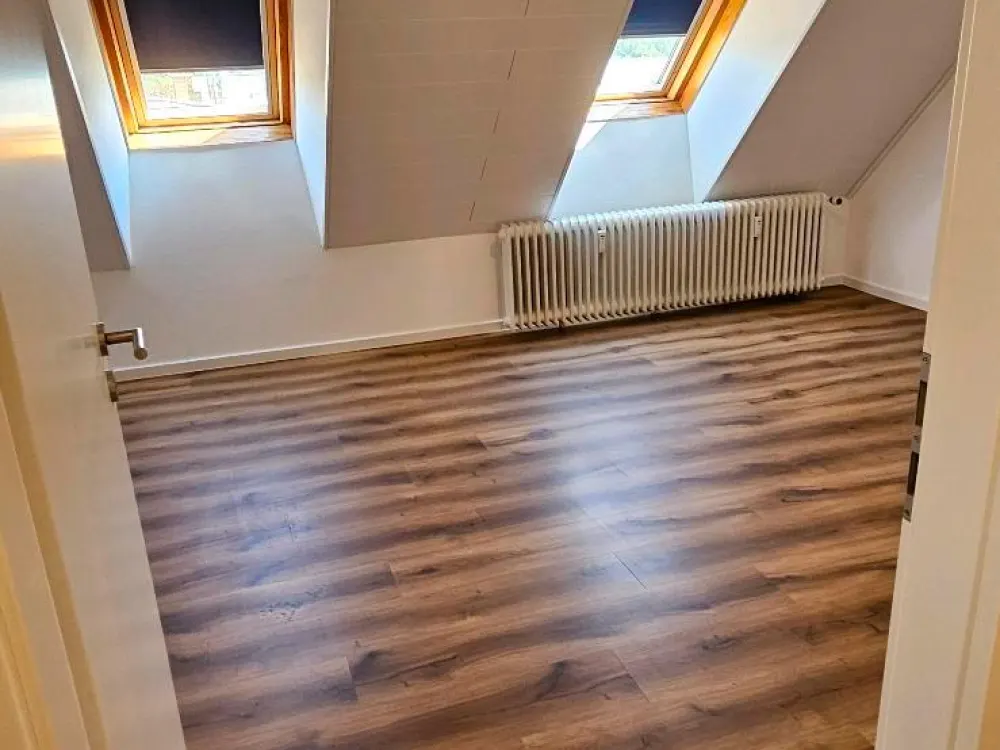 Freshly Renovated 3-Room Apartment Jockgrim
