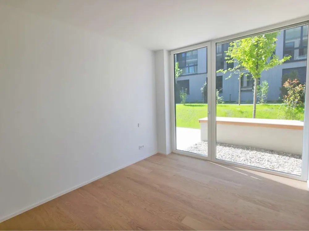 Modern 3.5-Room Apartment with Large Southwest Terrace - New Build First Occupancy