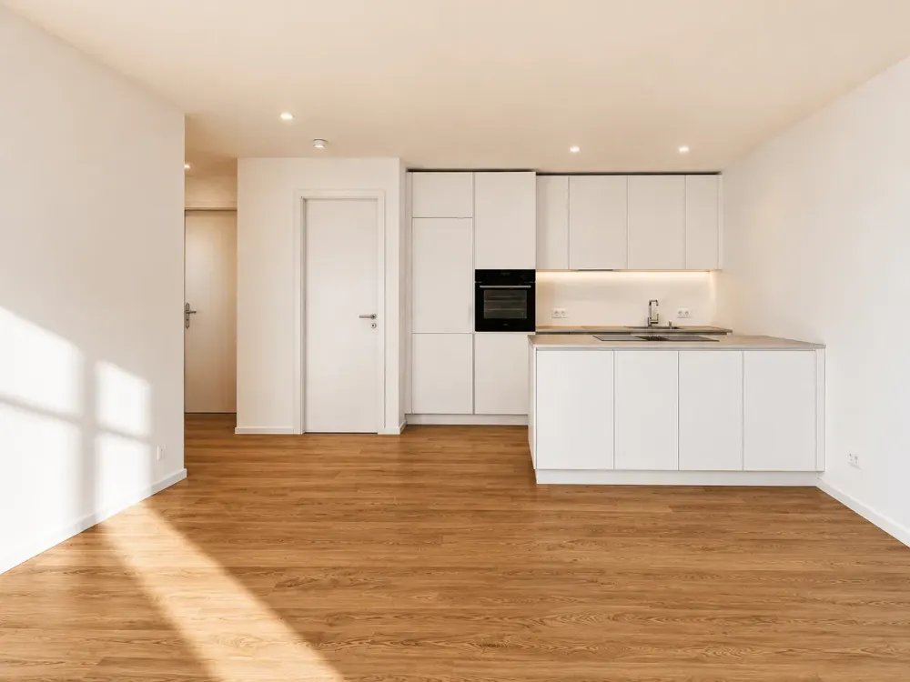 Modern 3.5-Room Apartment with Large Southwest Terrace - New Build First Occupancy