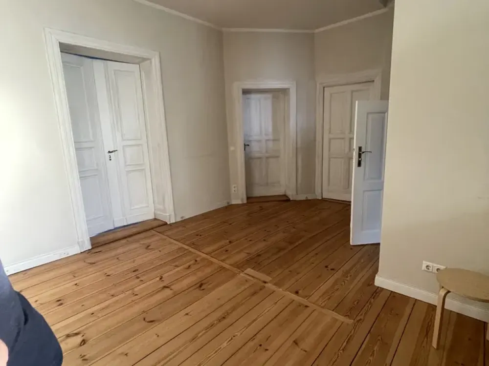 6-Zimmer-Wohnung in historischer Stadtvilla in Steglitz, ideal für Berufs-WG