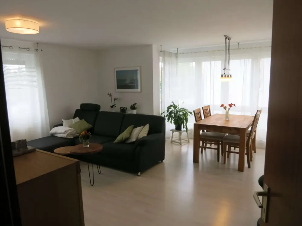 Helle, gepflegte zwei Zimmer Wohnung in Böblingen (Diezenhalde)