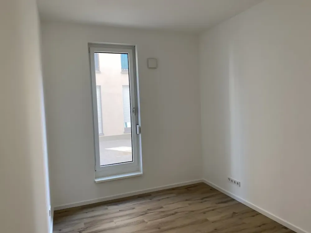 Helle 2-Zimmer-Wohnung mit Balkon, barrierefreie Objektgestaltung - provisionsfrei