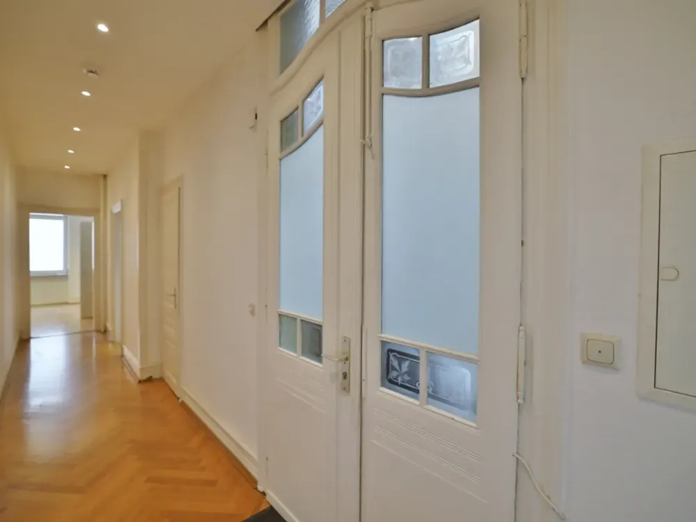 Ihr neues Zuhause im Herzen Frankfurts, 4 Zimmer mit Altbaucharakter