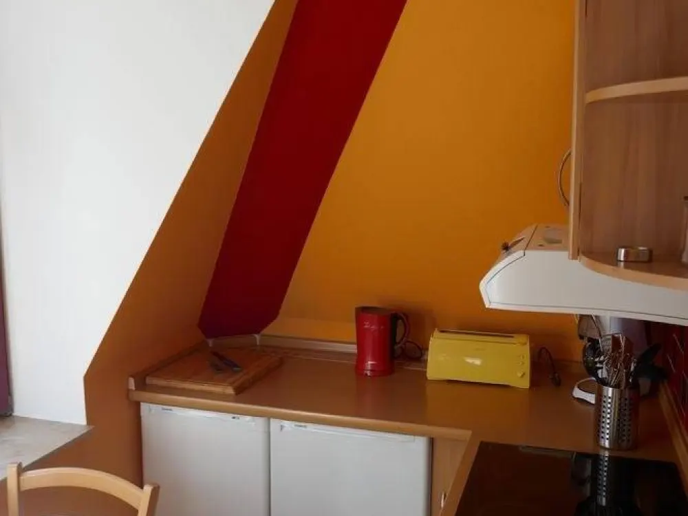 18012 HomeCompany Dresden Möbliert/Furnished 3-Zimmer Apartment in Dresden-Blasewitz max. 4 Personen
