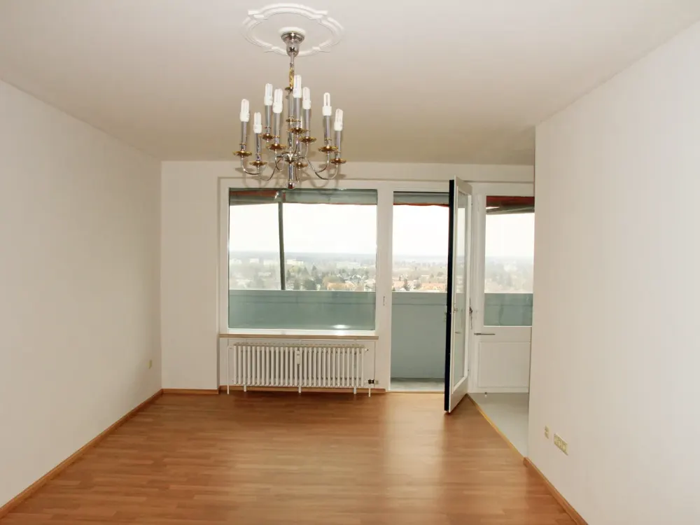 Exklusive, geräumige und gepflegte 1-Zimmer-Wohnung mit herlichem Fernblick.