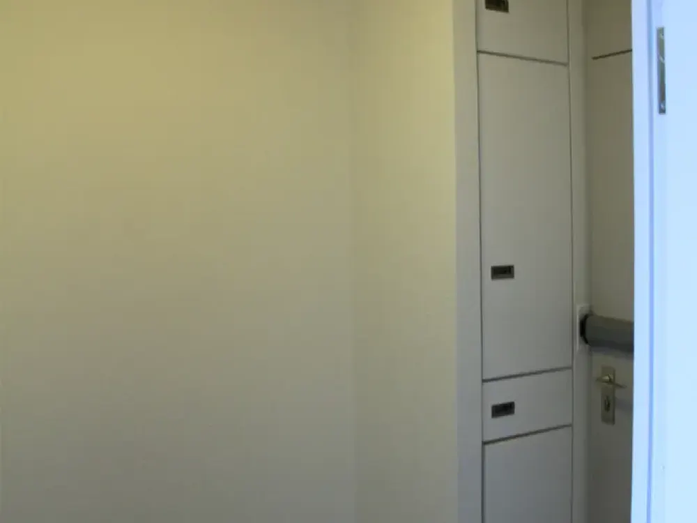 Exklusive, geräumige und gepflegte 1-Zimmer-Wohnung mit herlichem Fernblick.