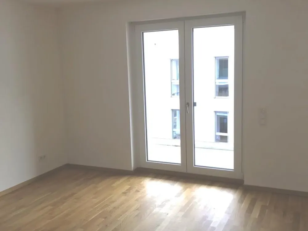 Gelegenheit: Wunderschöne 1,5 Zimmer für Single mit riesigem Balkon (221)