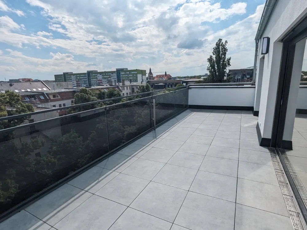 EXKLUSIVES PENTHOUSE MIT 165 M², GROSSER TERRASSE & BALKON, GNEISENAUSTRASSE 12, LEIPZIG