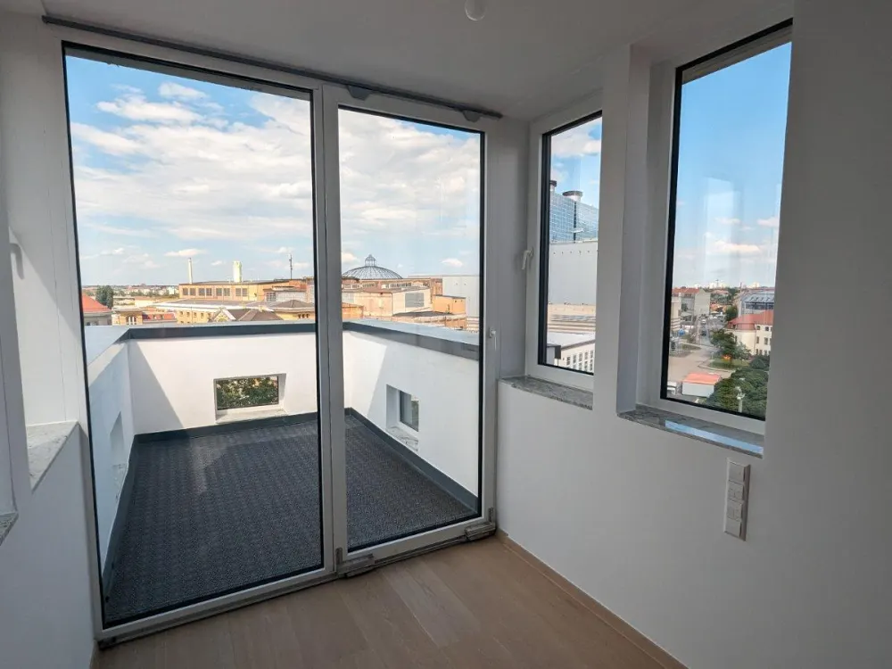 EXKLUSIVES PENTHOUSE MIT 165 M², GROSSER TERRASSE & BALKON, GNEISENAUSTRASSE 12, LEIPZIG