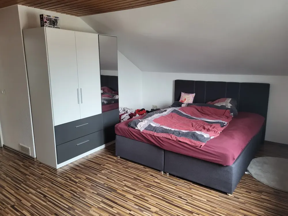 Super gemütliche Wohnung mit verschiedenen Einkaufsmöglichkeiten fußläufig zu erreichen