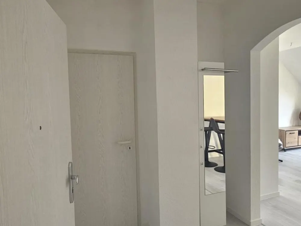 Erstbezug nach Sanierung - 2- Zimmer Dachgeschoss Wohnung