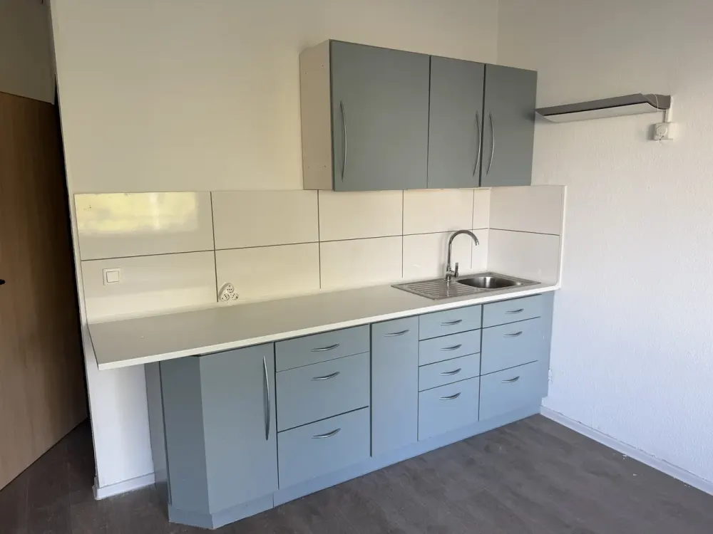 1 Zimmer single-Appartement mit EBK, UNI und CITYNAH, möbliert