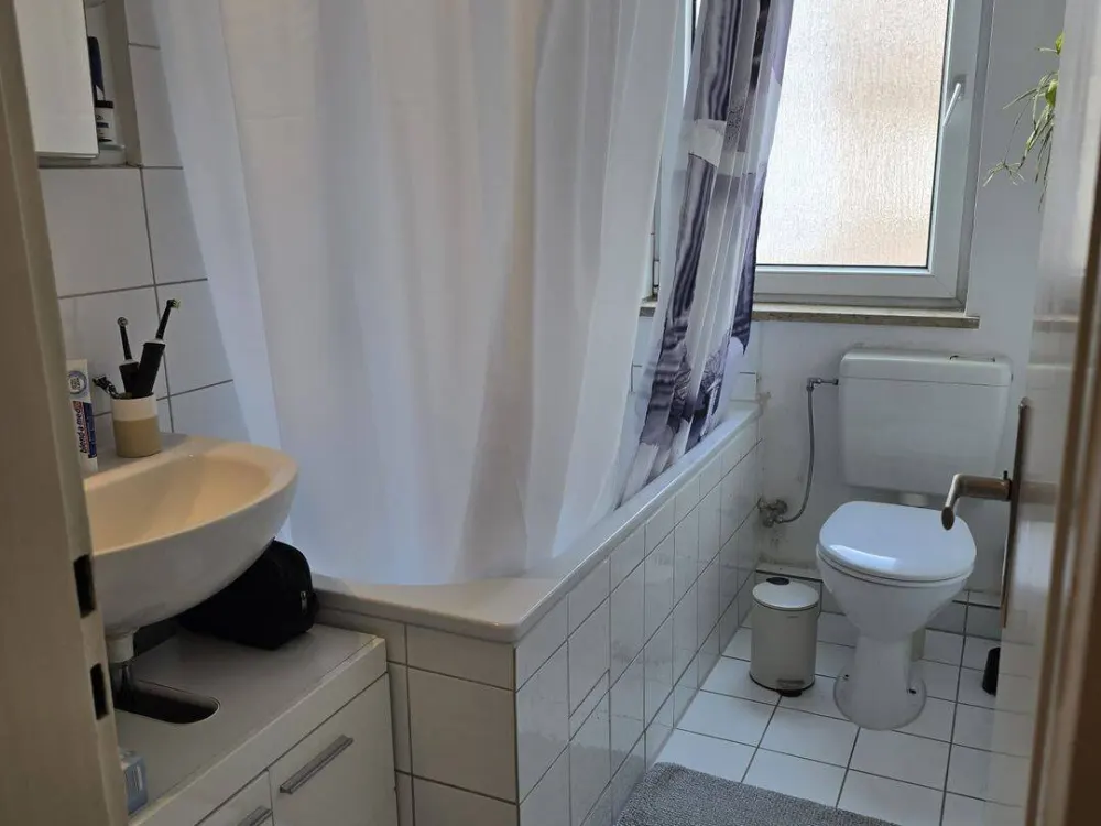 Helle, gepflegte 2-Zimmer Wohnung zu vermieten