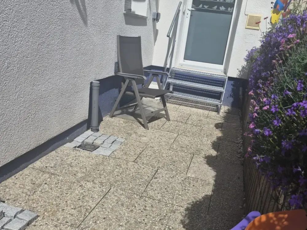 moderne möblierte 2 Zimmer Wohnung mit vollwertiger Wohnküche & hochwertige funktionale Ausstattung