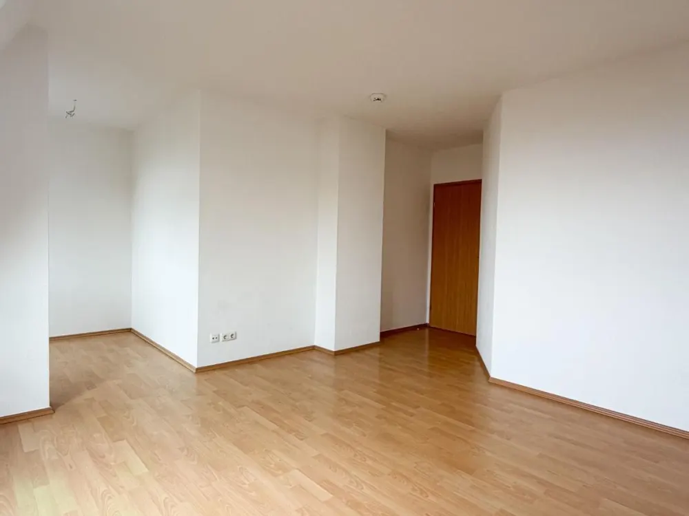 Wohnen auf zwei Ebenen, attraktive 2-Zimmer-Maisonette in Markkleeberg