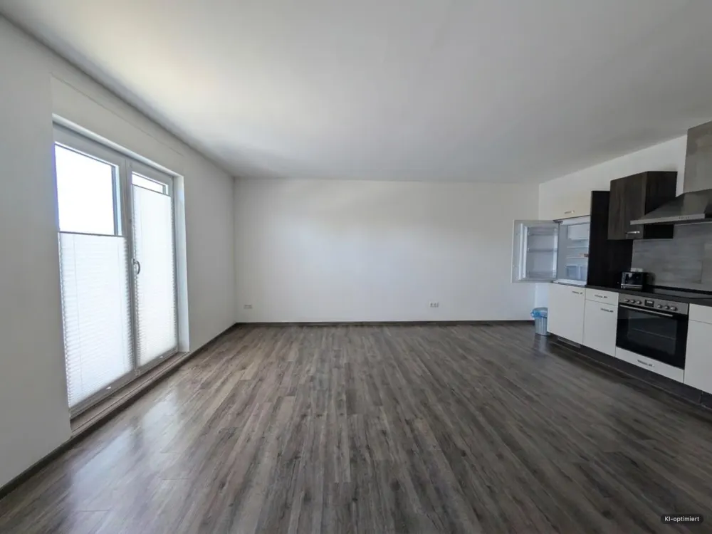 Schöne 3-Zimmer-Erdgeschosswohnung mit Terrasse und EBK, ca. 110 m² neuwertig