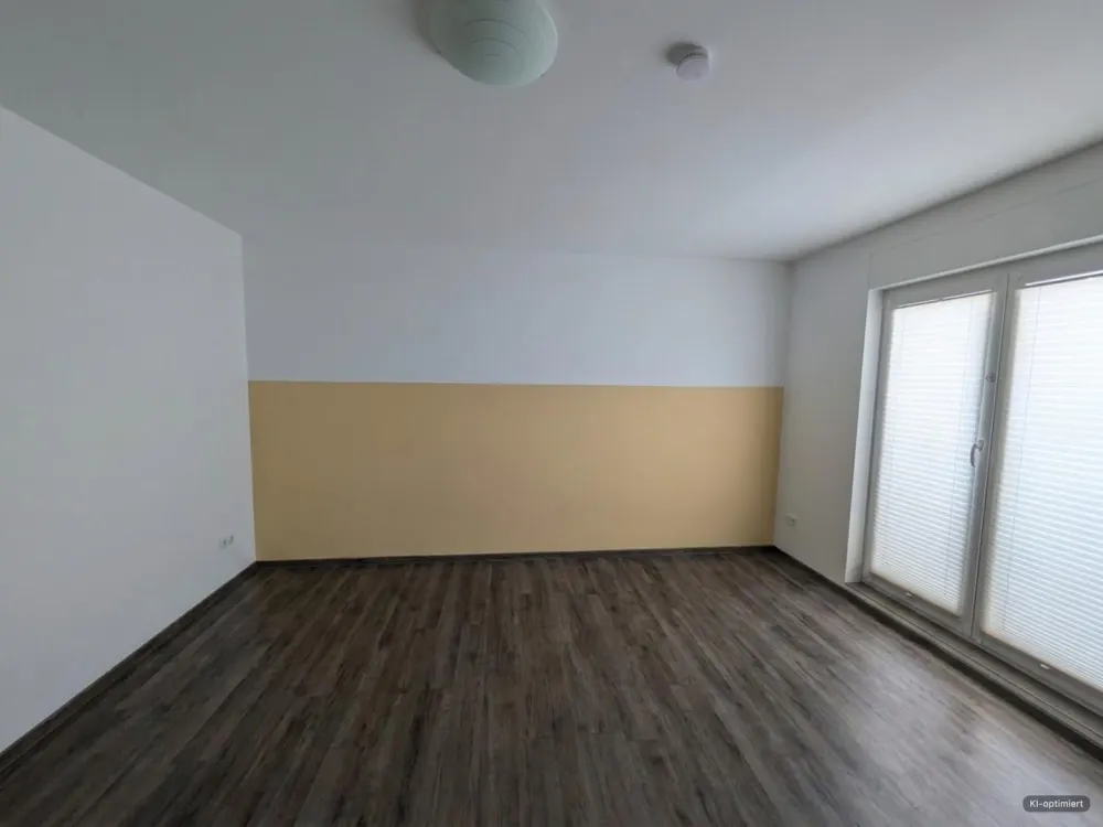 Schöne 3-Zimmer-Erdgeschosswohnung mit Terrasse und EBK, ca. 110 m² neuwertig