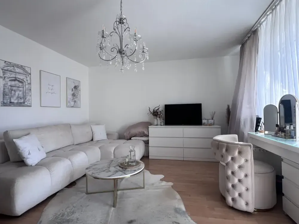 ☀️ Wohnen im Herzen Düsseldorfs, helle 1-Zimmer-Wohnung mit Sonnenbalkon, provisionsfrei