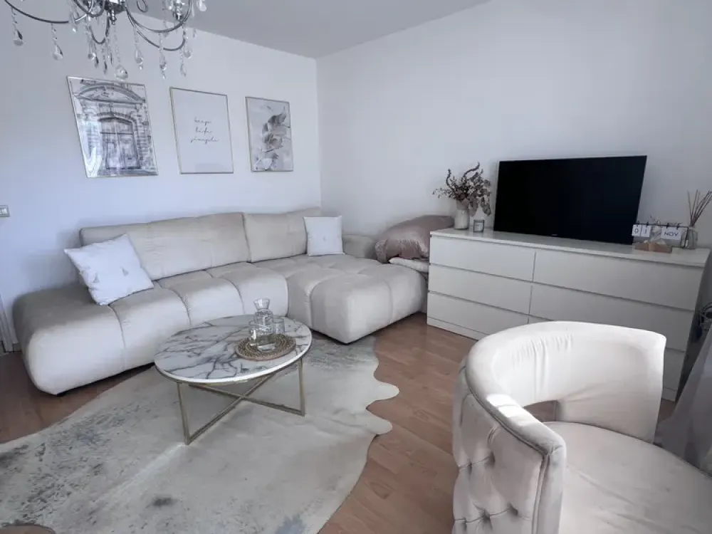 ☀️ Wohnen im Herzen Düsseldorfs, helle 1-Zimmer-Wohnung mit Sonnenbalkon, provisionsfrei