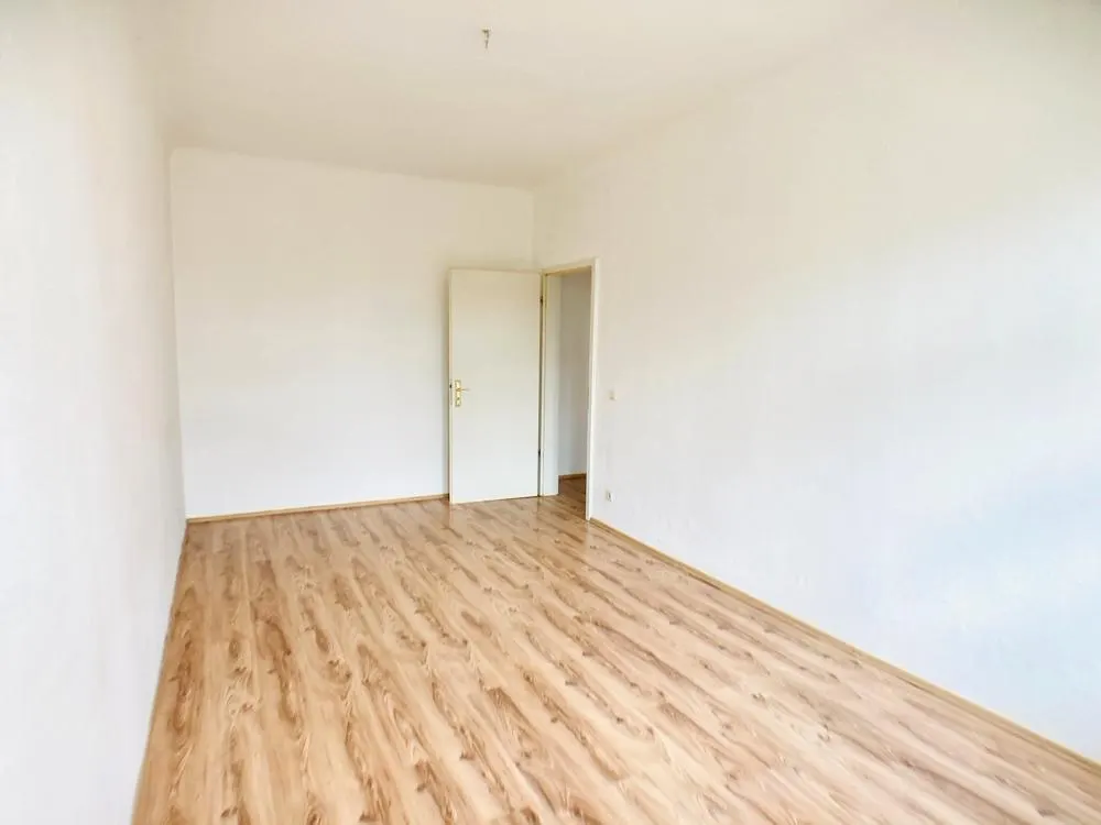 attraktive, große 2 Raum Wohnung in Paunsdorf *** TOP*** ab sofort!!