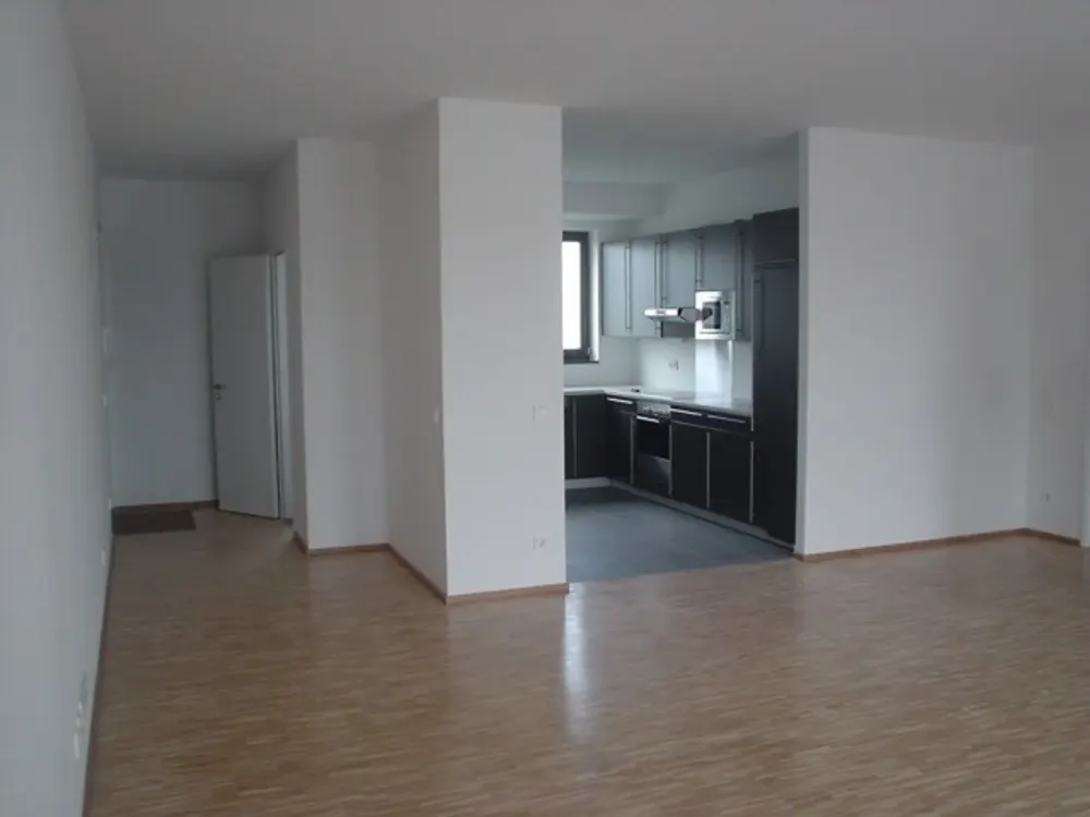Lichtdurchflutete 3-Zimmer-Wohnung mit großzügiger Süd-Terrasse mit Alpenblick