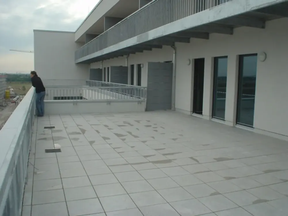 Lichtdurchflutete 3-Zimmer-Wohnung mit großzügiger Süd-Terrasse mit Alpenblick