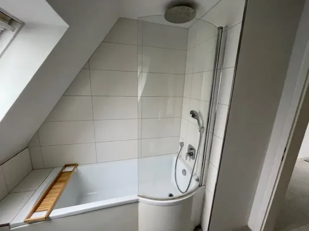 Helle 2-Zimmer Wohnung mit EBK