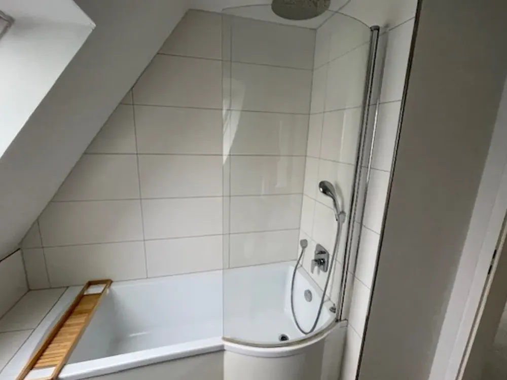 Helle 2-Zimmer Wohnung mit EBK