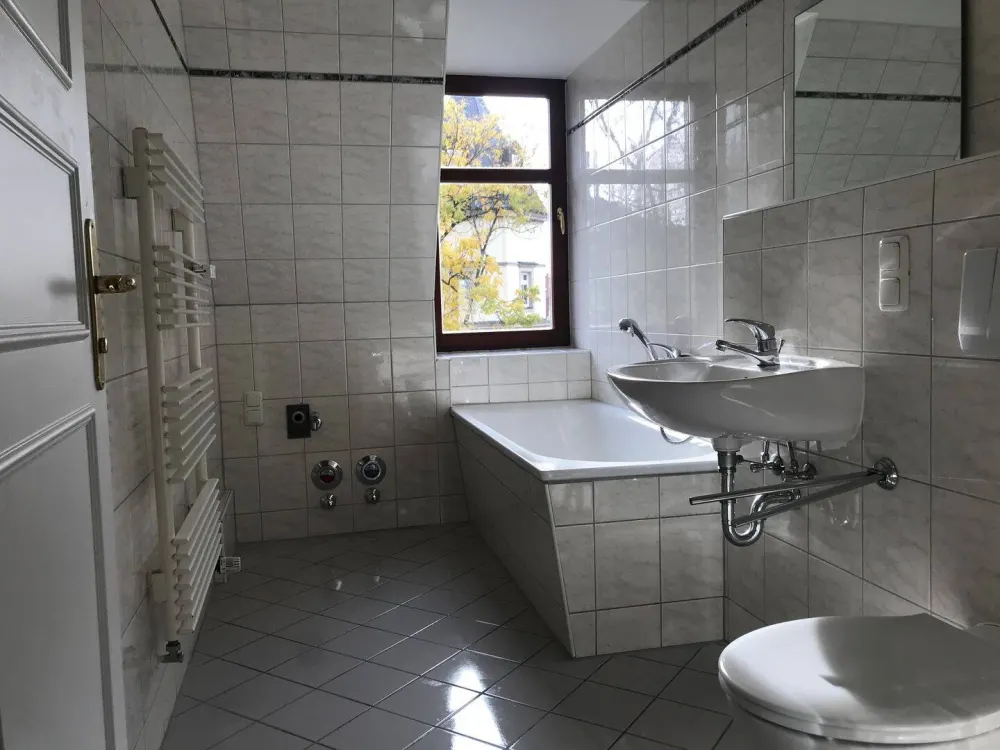 2,5 Zimmer, sanierter Altbau, Nähe Blaues Wunder