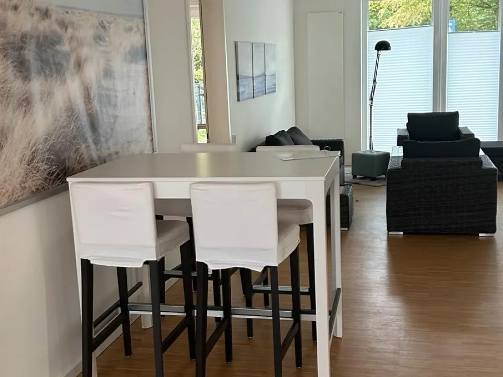 Befristet: moderne barrierefreie möblierte 4 Zimmerwohnung