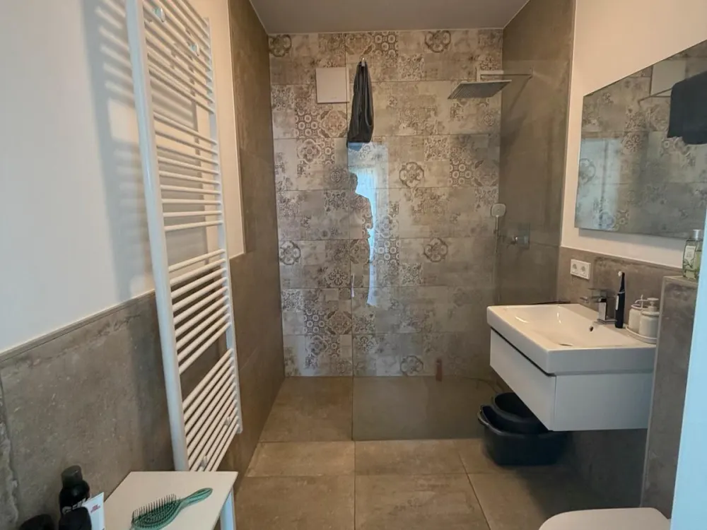 Bright 1.5 Room Apartment, 37 m2, Near Detmolderstraße