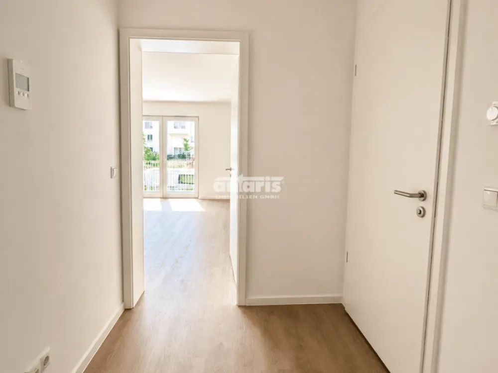antaris Immobilien GmbH ** 2-Raum-Erstbezug mit Balkon im beliebten Steigereck **