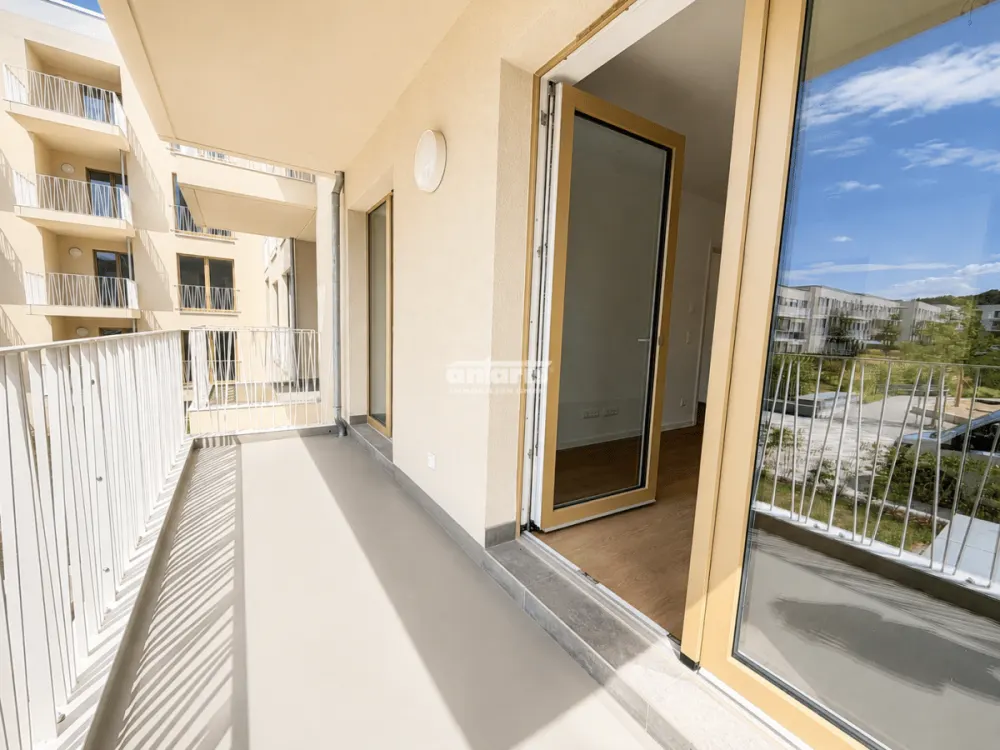 antaris Immobilien GmbH ** 2-Raum-Erstbezug mit Balkon im beliebten Steigereck **