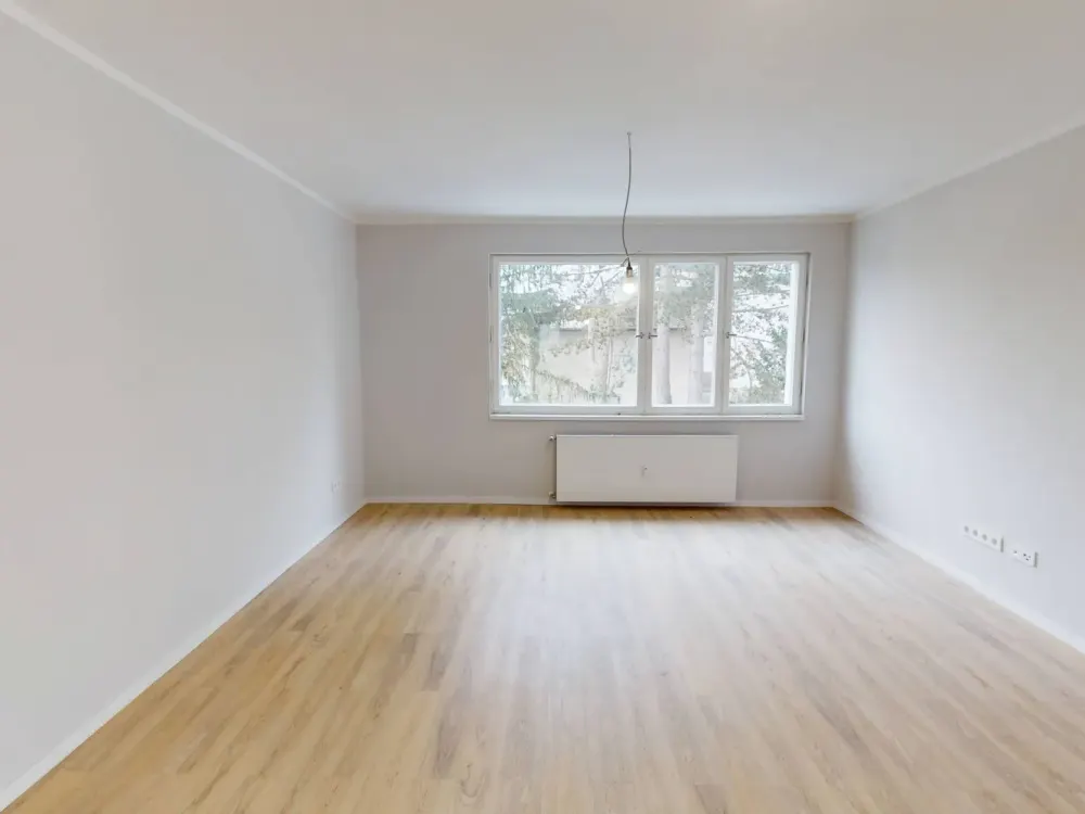 Frisch renovierte 4-Zimmer-Wohnung mit BALKON, moderner EBK und Tageslichtbad