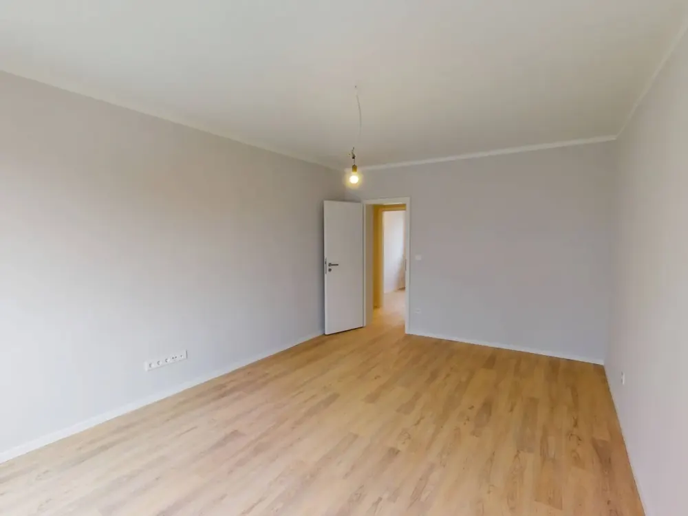 Frisch renovierte 4-Zimmer-Wohnung mit BALKON, moderner EBK und Tageslichtbad