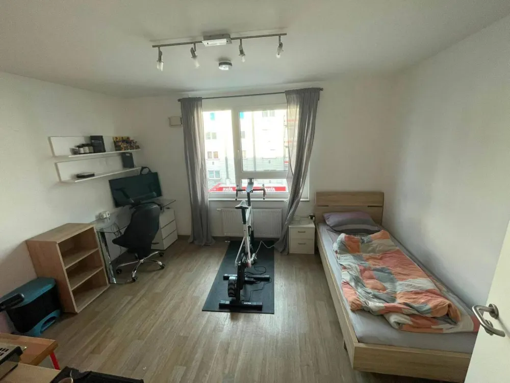 Möbliertes Studentenapartment mit Einbauküche