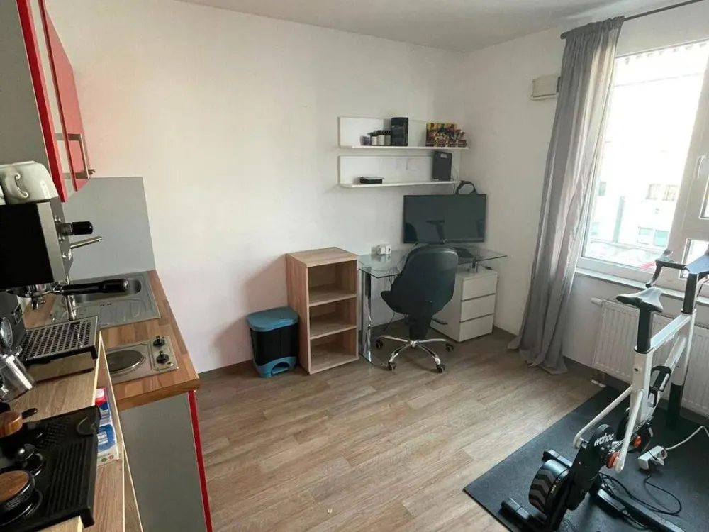 Möbliertes Studentenapartment mit Einbauküche