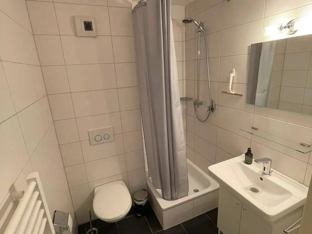 Möbliertes Studentenapartment mit Einbauküche