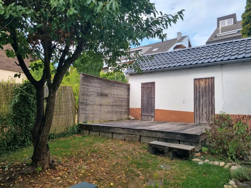 Wohnung mit eigenem Garten