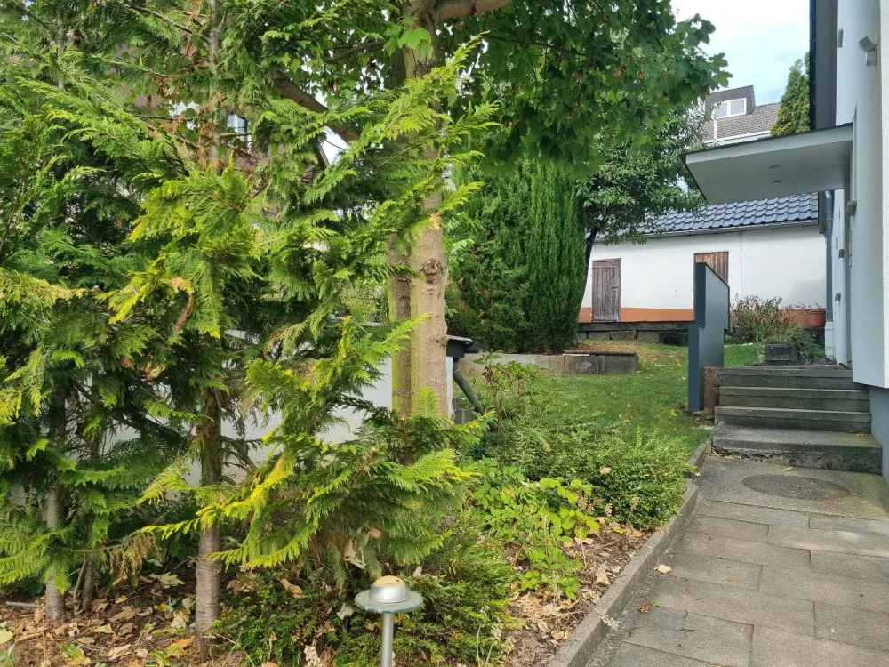 Wohnung mit eigenem Garten