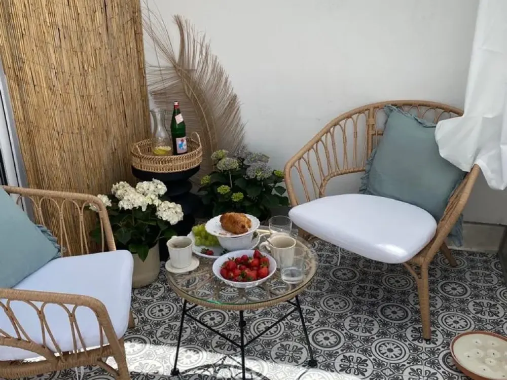 Über den Dächern Düsseldorfs, Exklusive 2-Zimmer-Wohnung mit traumhafter Dachterrasse im Zooviertel