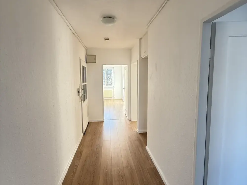 Sachsenhausen: 3-Zimmer-Altbauwohnung