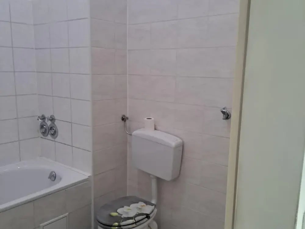 Helle 2-Zimmer-Wohnung im Erdgeschoss