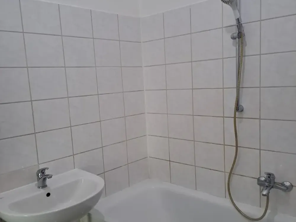 Helle 2-Zimmer-Wohnung im Erdgeschoss