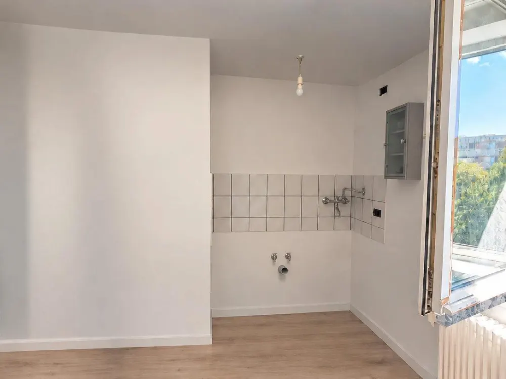 1-Zimmer-Wohnung mit Aufzug & Keller in ruhigem München-Solln